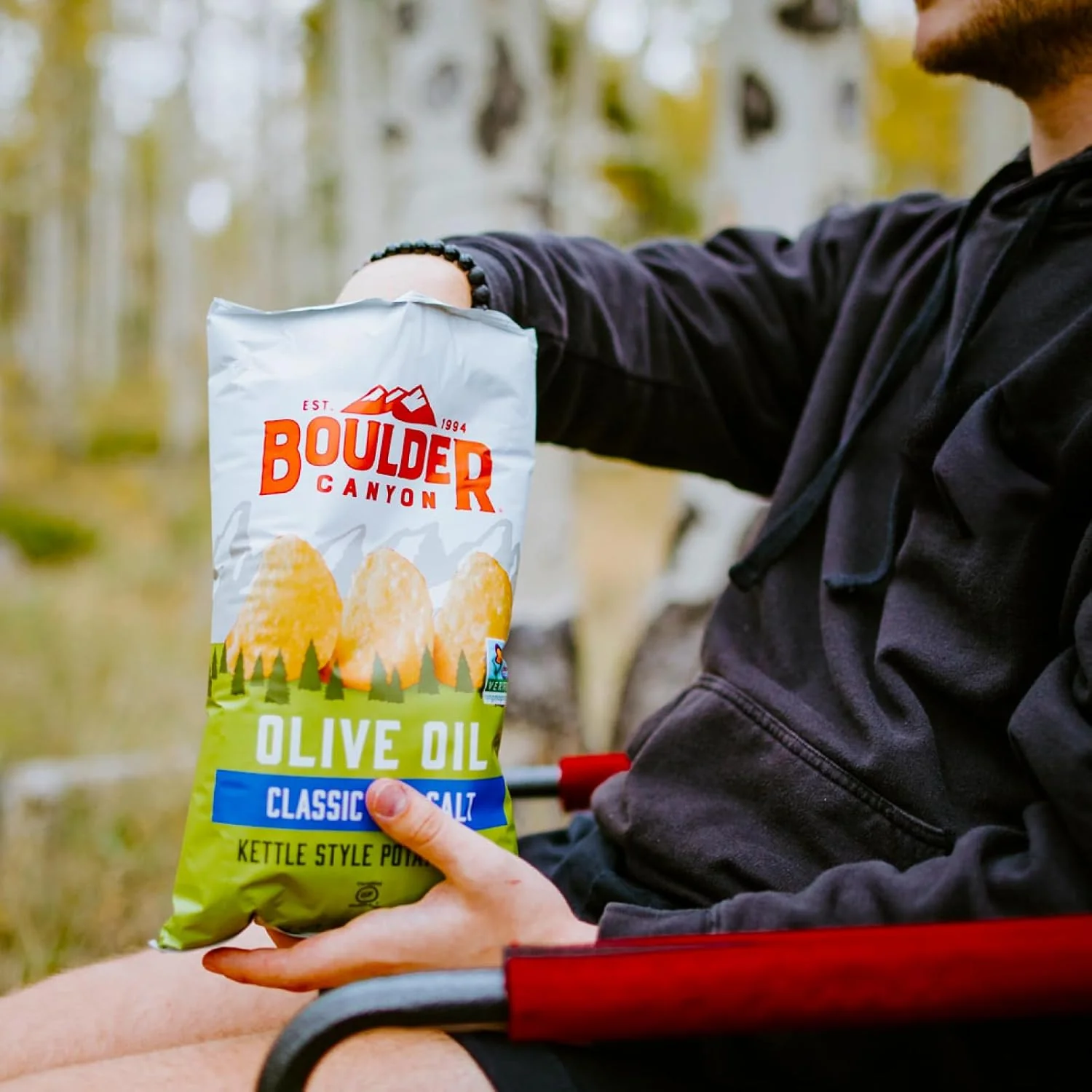 Boulder Canyon Kettle Potato Chips Olive Oil Sea Salt & Cracked Pepper - Image 4