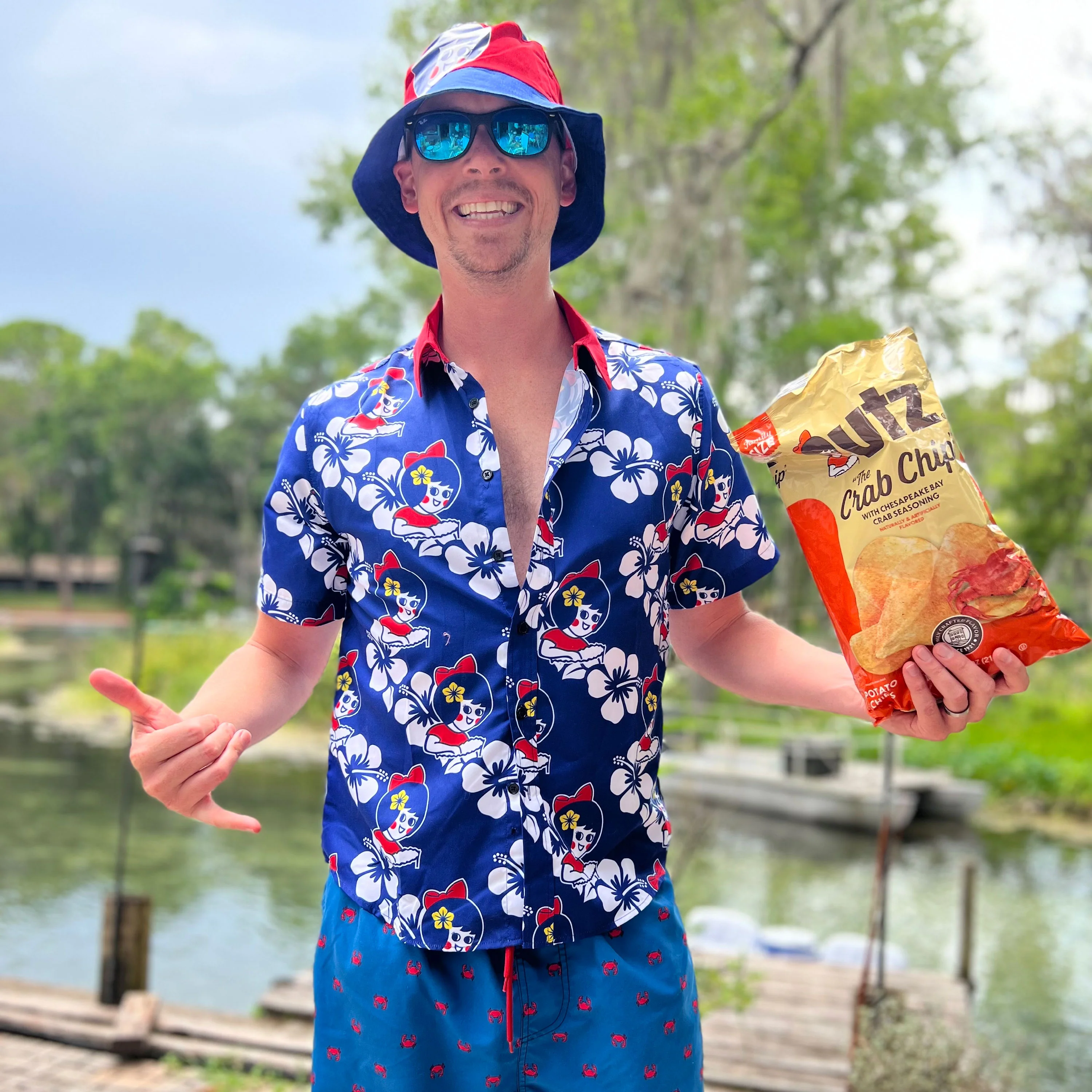 Utz "The Crab Chip" Potato Chips - Image 3