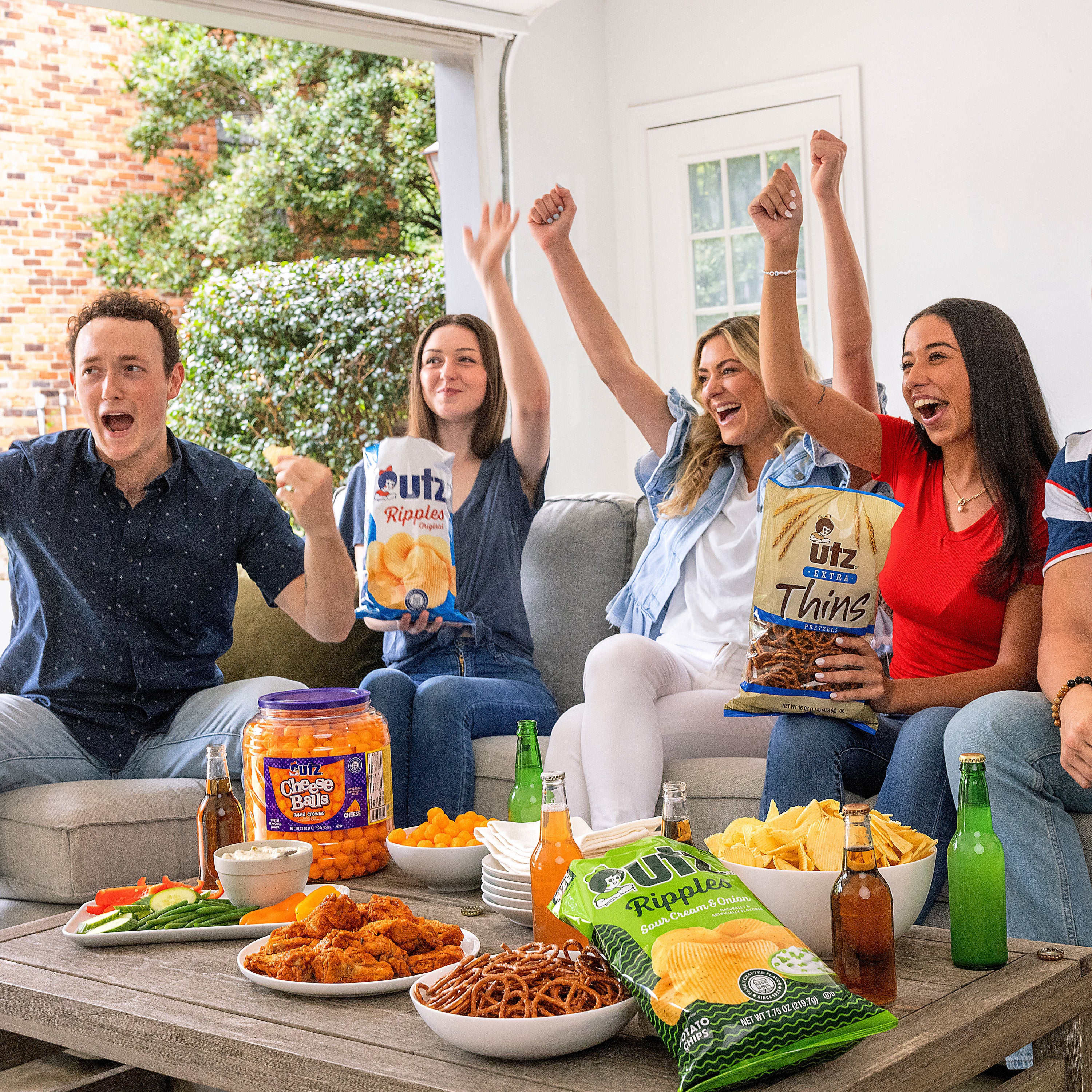 Utz Tailgate Mix – Game Day Football Snack Party Mix - Image 3